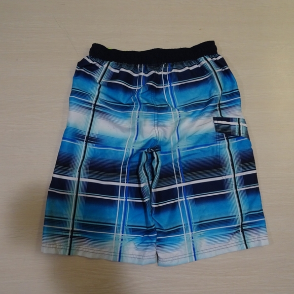 OP boys swim trunks size XL 14-16 - Picture 4 of 6